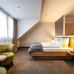 Hotel Uferdeck - Boutique Verbandsgemeinde Traben-Trarbach