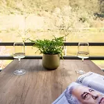 Uferdeck - Boutique Hotel Verbandsgemeinde Traben-Trarbach